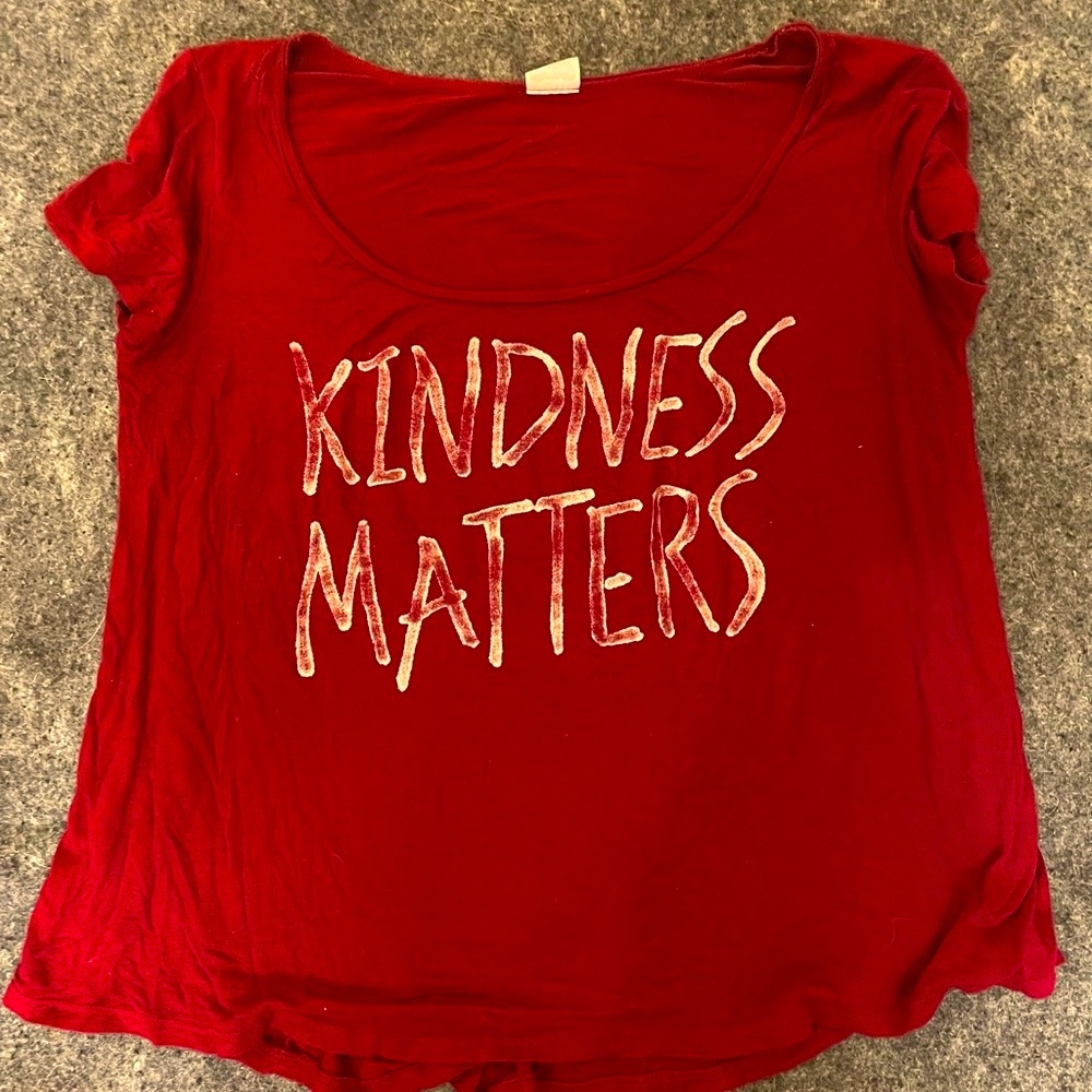 Kindness Matters Auburn Short Sleeve T-shirt - Picture 3 of 3